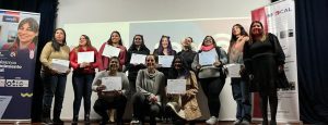 Exitosas ceremonias de certificación de cursos becas en Pudahuel y La Pintana